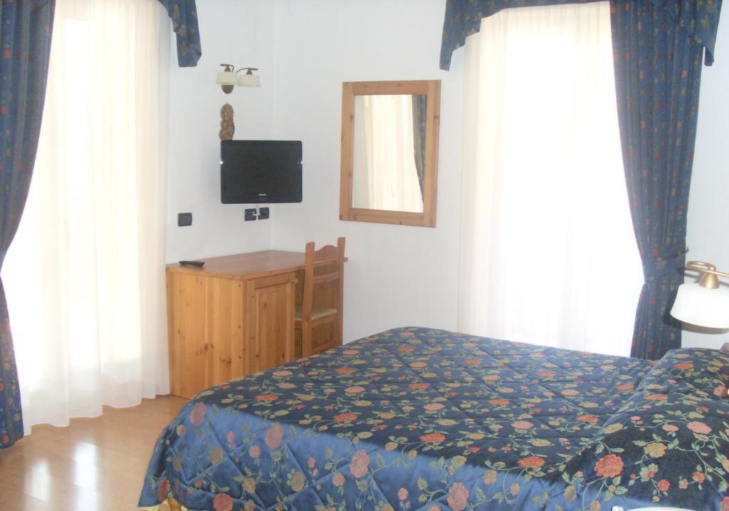 Garni Lago Alpino Molveno Kamer foto